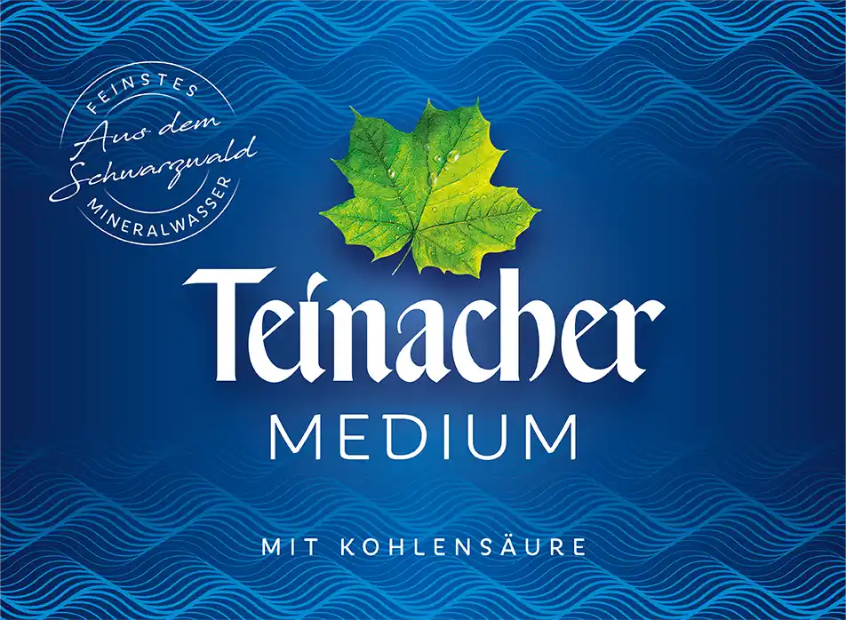 Etikett Teinacher Medium Mineralwasser mit Kohlensäure und dunkelblauem Hintergrund
