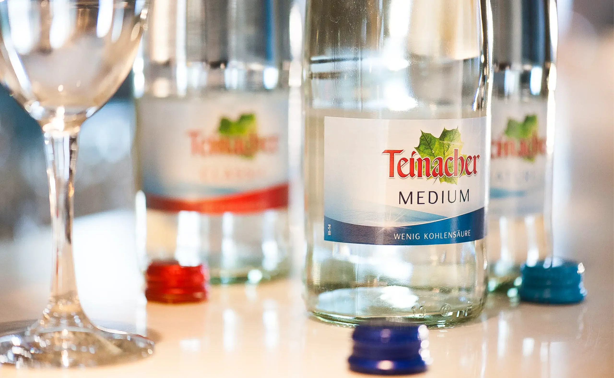 teinacher-wissenswertes-herstellung-der-genussflasche-mit-deckel